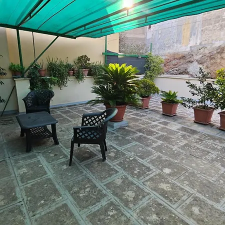 Vacanze, La Casa Di Angelo, Con Terrazzo Holiday home