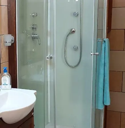 Vacanze, La Casa Di Angelo, Con Terrazzo *