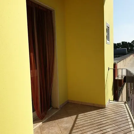 Vacanze, La Casa Di Angelo, Con Terrazzo Holiday home