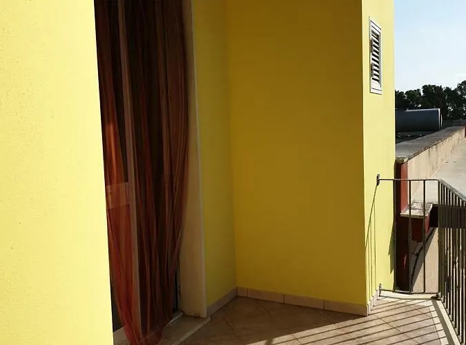 Vacanze, La Casa Di Angelo, Con Terrazzo 度假居